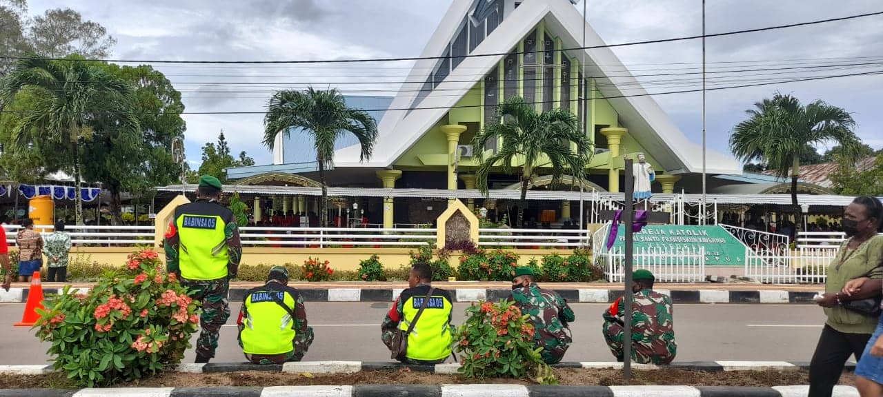 Penjagaan Katedral