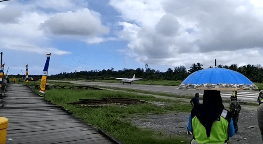 Bandara ewer asmat