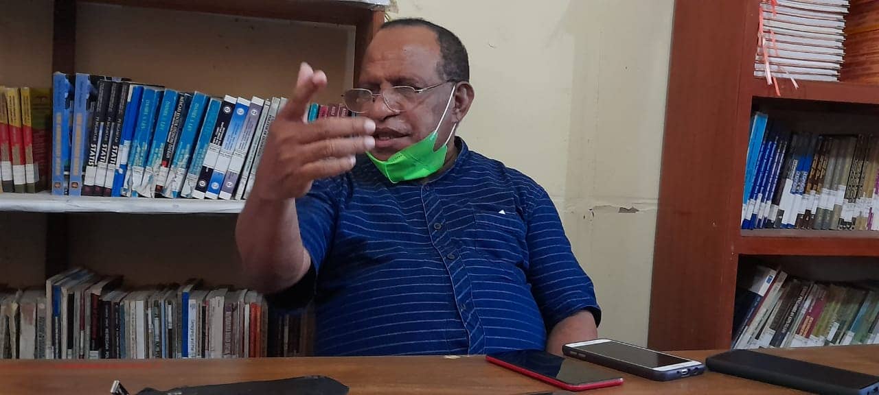 Dr. Drs. Beatus Tambaip MA