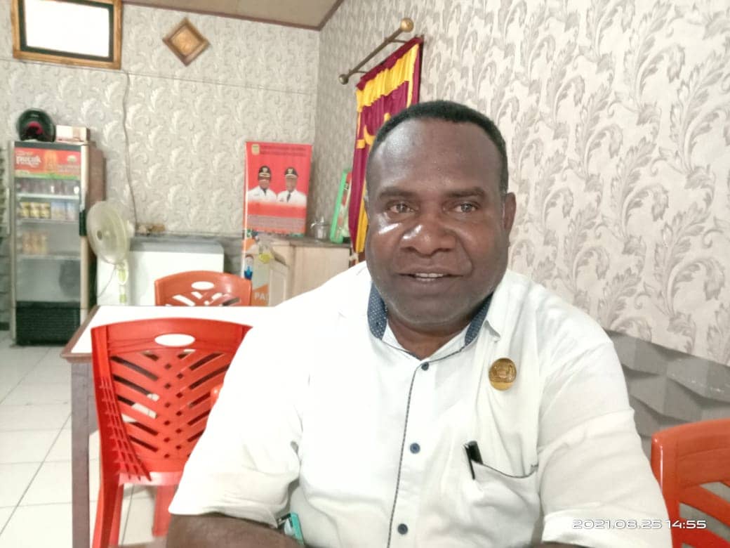 Abraham Kateyau Kadis Kominfo Mimika