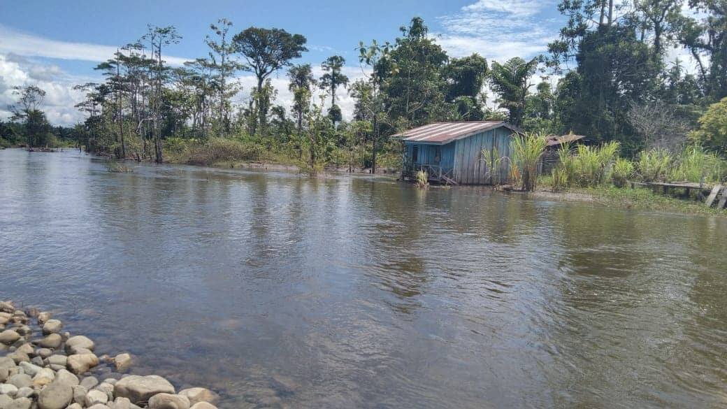 Rumah penduduk digenangi air