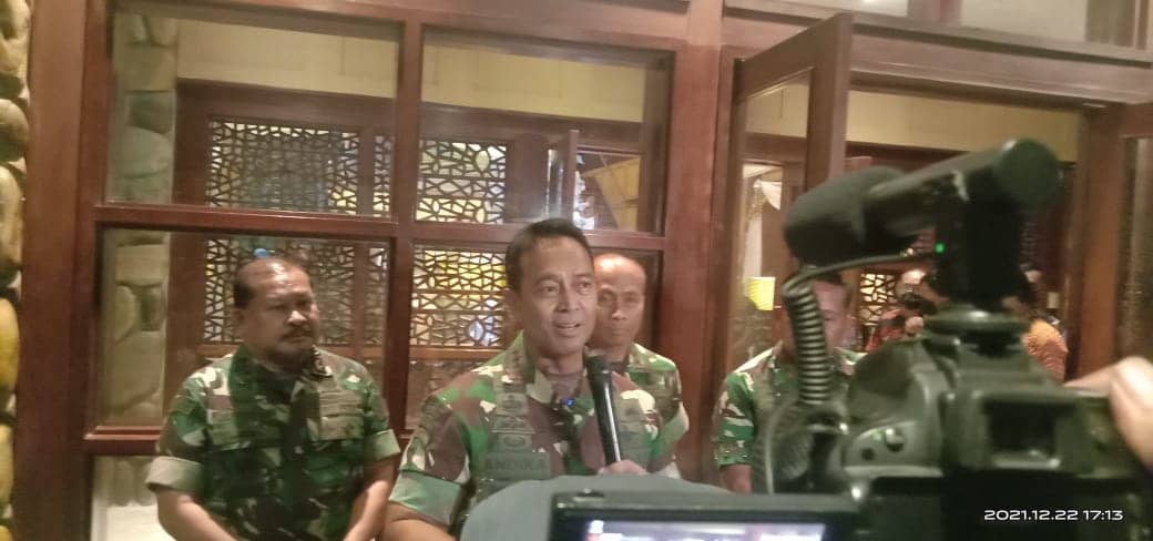 Panglima TNI Jenderal Andika Perkasa saat jumpa pers di RPH.