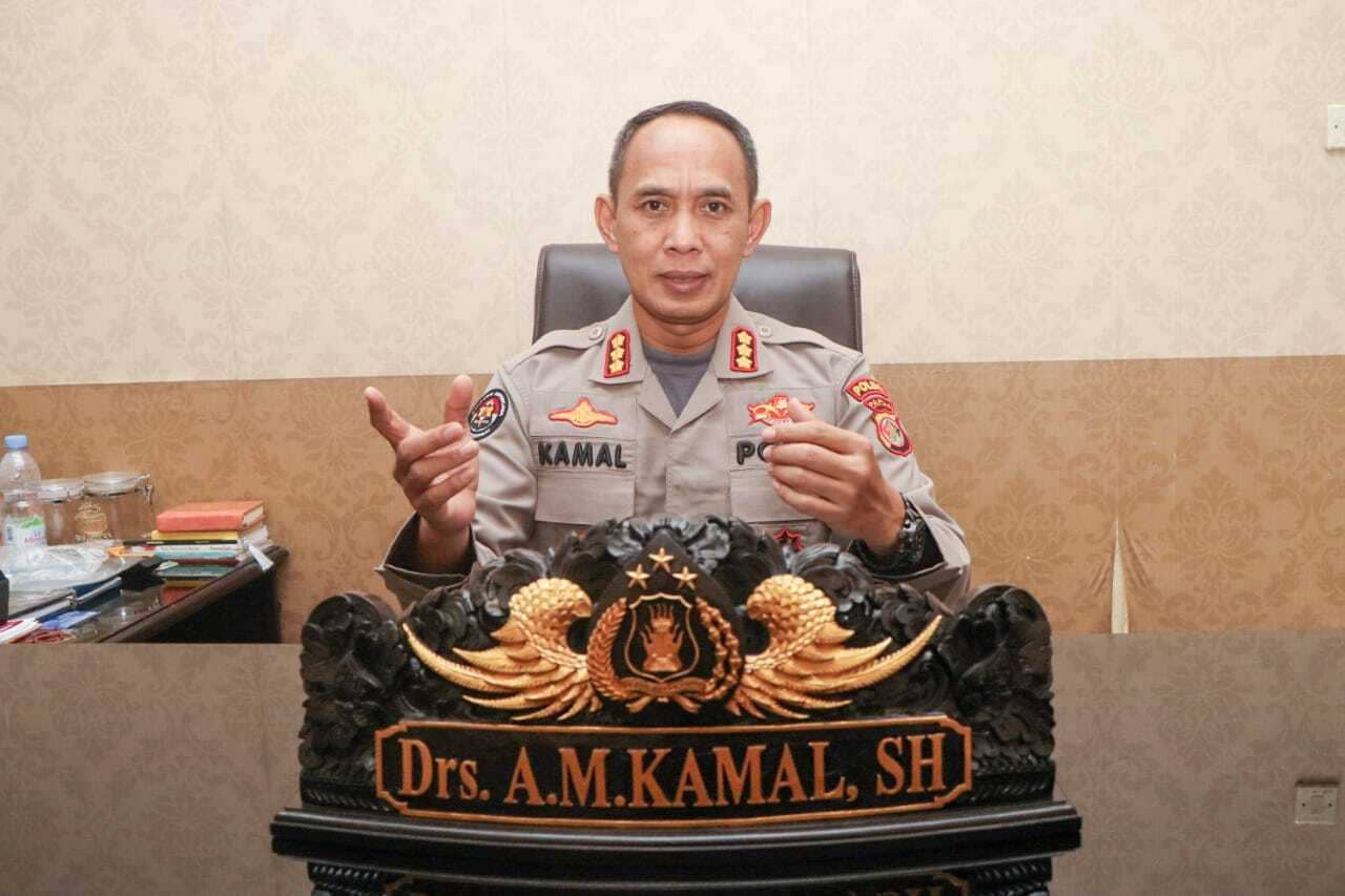 Kabid Humas Polda Papua Kombes Pol. Drs. Ahmad Musthofa Kamal