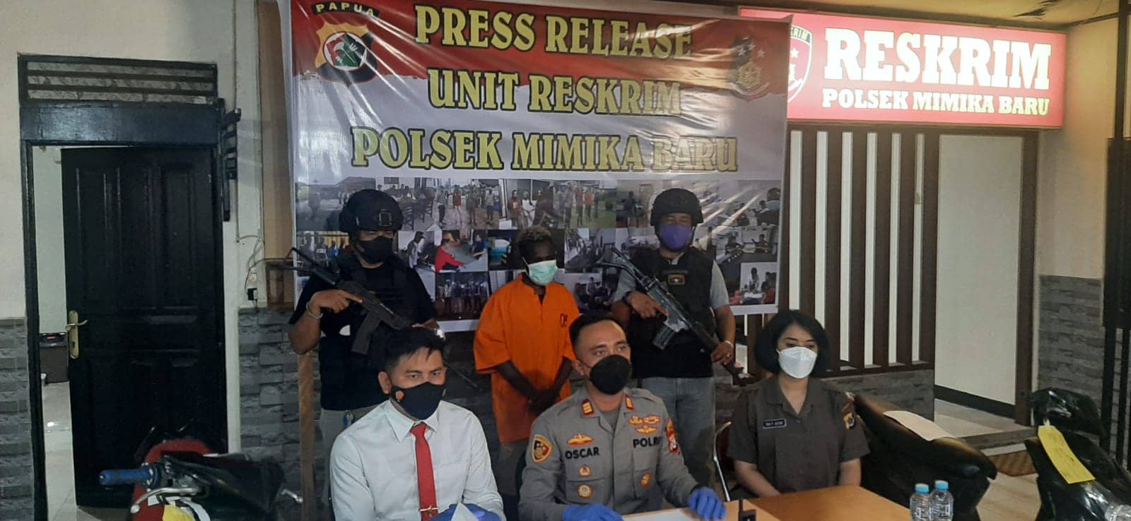 Polres Mimika saat pers release.