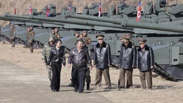 Korea Utara Ujicoba Tank Baru dalam Latihan Militer Skala Besar