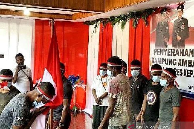 Ilustrasi berita PAPUA: TNI/Polri Rangkul 25 Anggota KKB Yapen Kembali ke NKRI