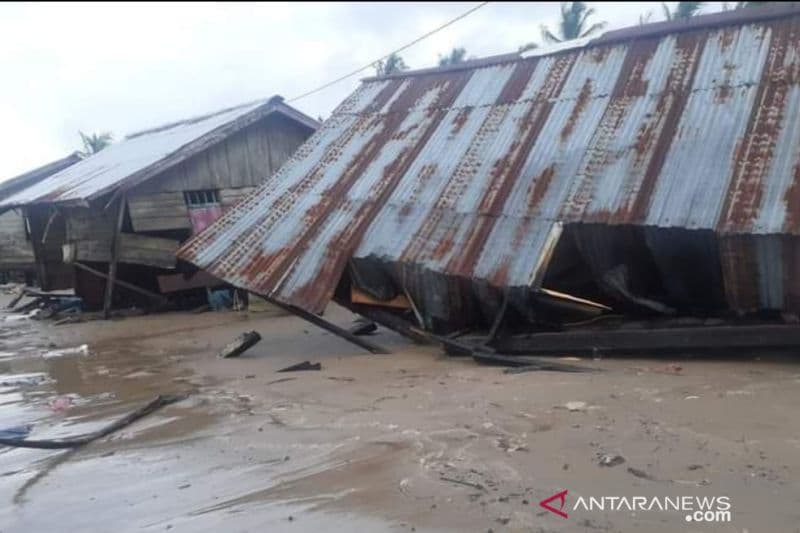 Ilustrasi berita MIMIKA: Tiga Kampung di Distrik Amar Rusak Parah Akibat Banjir Rob
