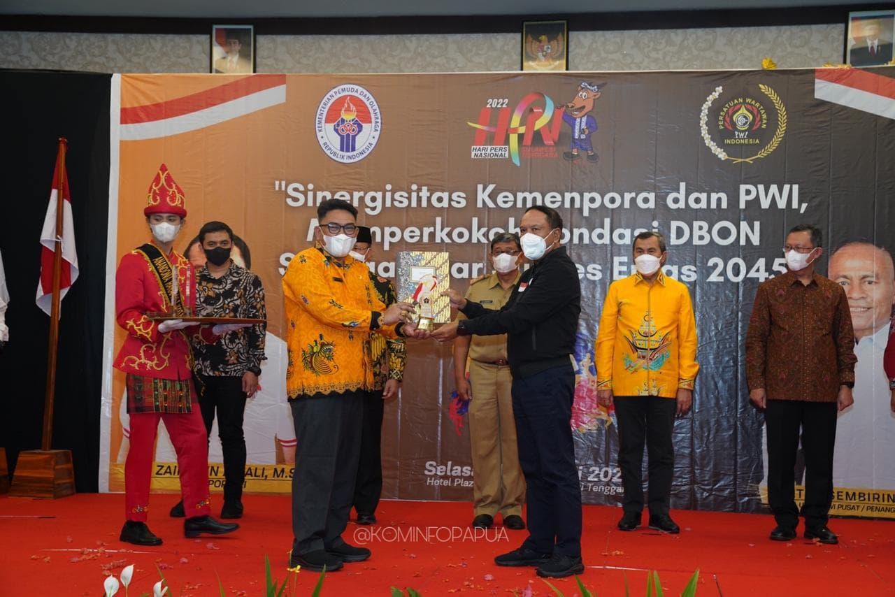 Ilustrasi berita NASIONAL: Tujuh Gubernur Terima Penghargaan Inisiator Olahraga SIWO PWI di Kendari, Ini Daftarnya