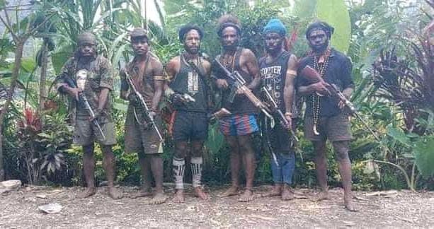 Ilustrasi berita PAPUA: KKB Pelaku Pembakaran Kamp Pendulangan Baya Biru Dipimpin Lewis Kogoya, Beraksi Bersama 9 Anggota