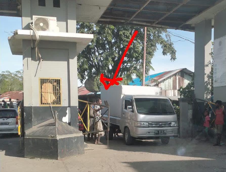 Ilustrasi berita MIMIKA: Saat Ini, Pemabuk Palak Penumpang Masuk di Gerbang Pelabuhan Pomako, Tidak Ada Tindakan Tegas dari Polisi