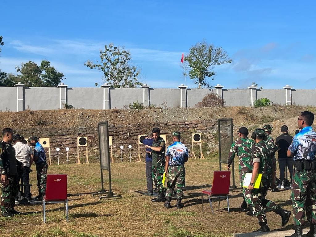 Ilustrasi berita PAPUA: Uji Kemampuan Menembak, 60 Prajurit TNI AU dari Berbagai Daerah di Indonesia Hari Ini Ikut Lomba di Lanud Silas Papare Jayapura