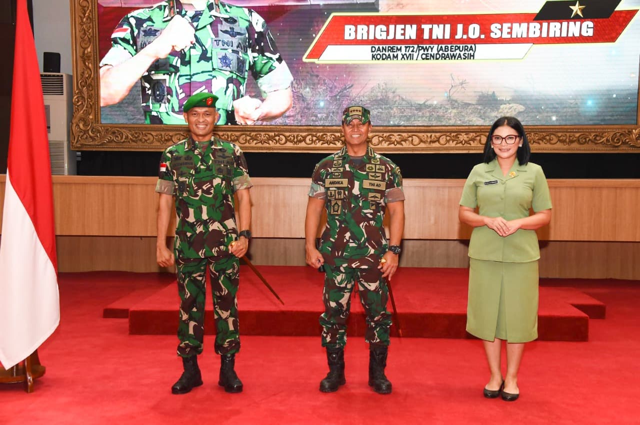 Ilustrasi berita PAPUA: Danrem Sembiring Resmi Sandang Jenderal Bintang Satu