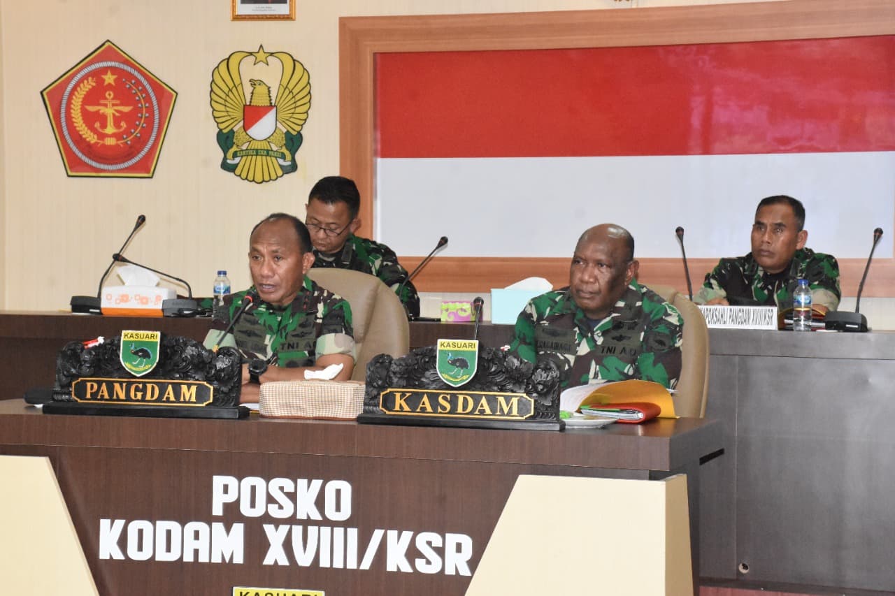 Ilustrasi berita PAPUA: Pangdam XVIII/Kasuari Minta Semua Dansat Jajaran Jangan Lepas Komunikasi dan Koordinasi