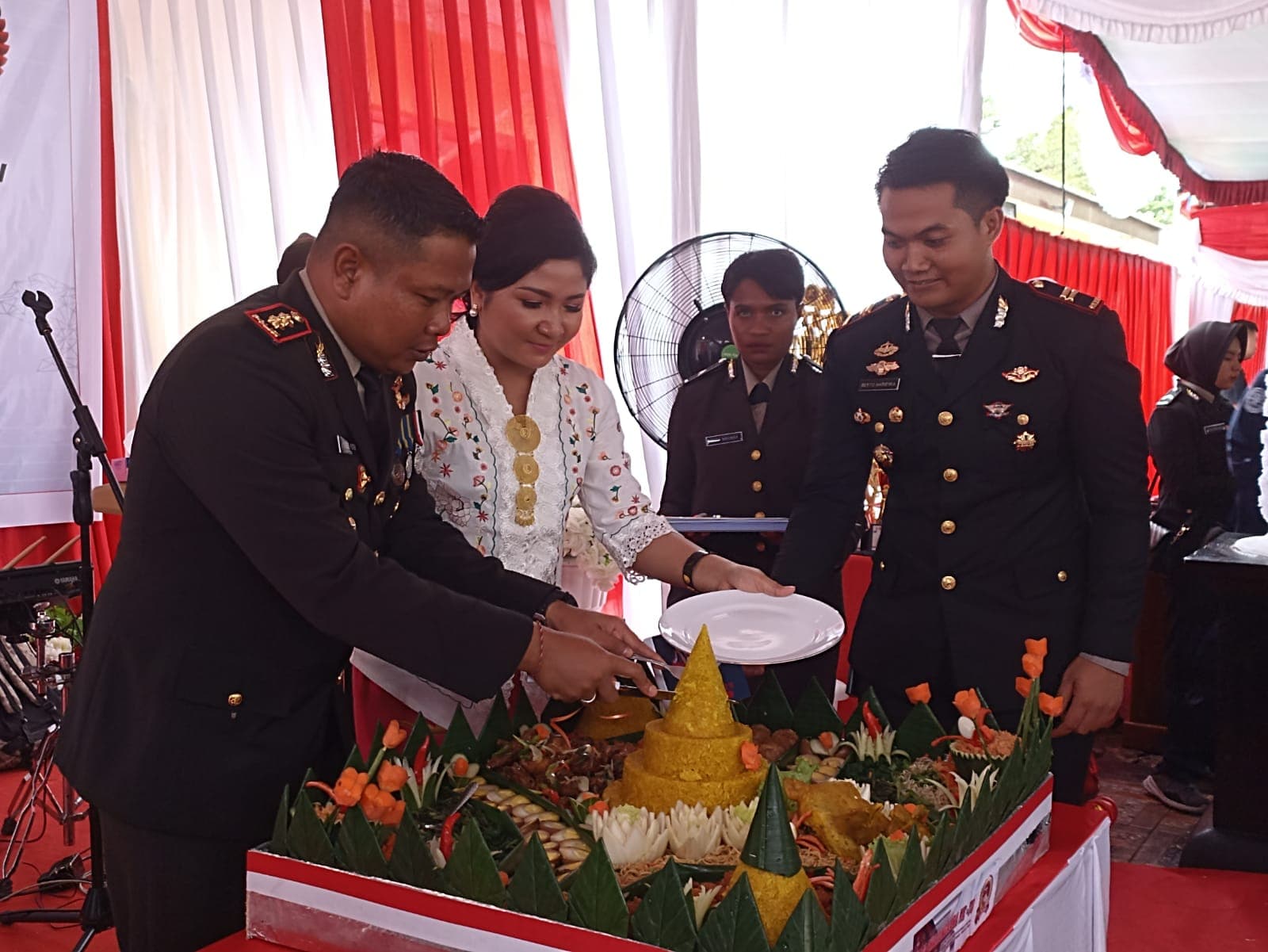 Ilustrasi berita MIMIKA: Ikuti Peringatan HUT Bhayangkara ke 76 Secara Virtual, Jajaran Polres Mimika Gelar Syukuran