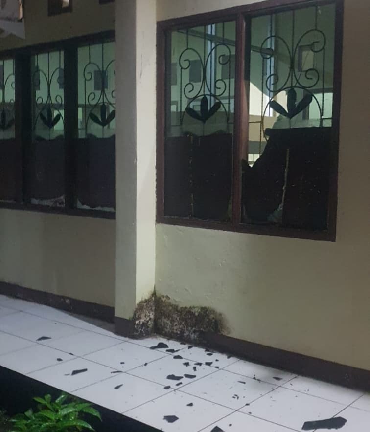 Ilustrasi berita MIMIKA: Teror Menimpa Kantor Laboratorium Karantina Pertanian Mimika, Pelaku Gunakan Mobil Honda Brio Warna Putih