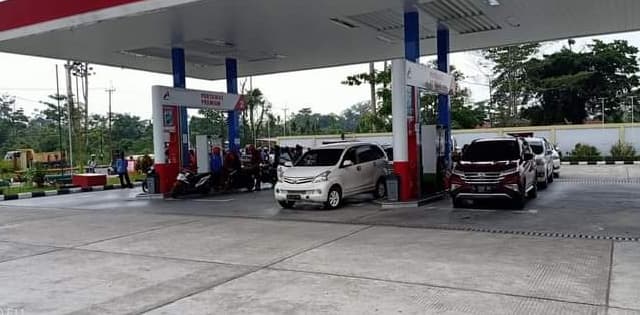 Ilustrasi berita PAPUA: Pengumuman! Harga BBM Non Subsidi di Papua Naik, Pertamax Turbo Tembus Rp 15.500 Perliter