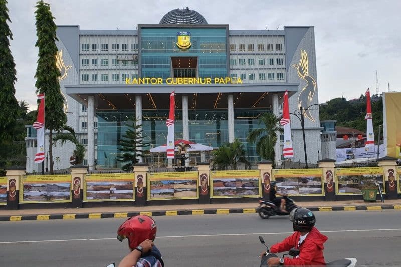 Ilustrasi berita PAPUA: Rencana Awal 27 Desember 2022, Pemprov Papua Sebut Peresmian Kantor Gubernur Papua Ditunda ke Tanggal..