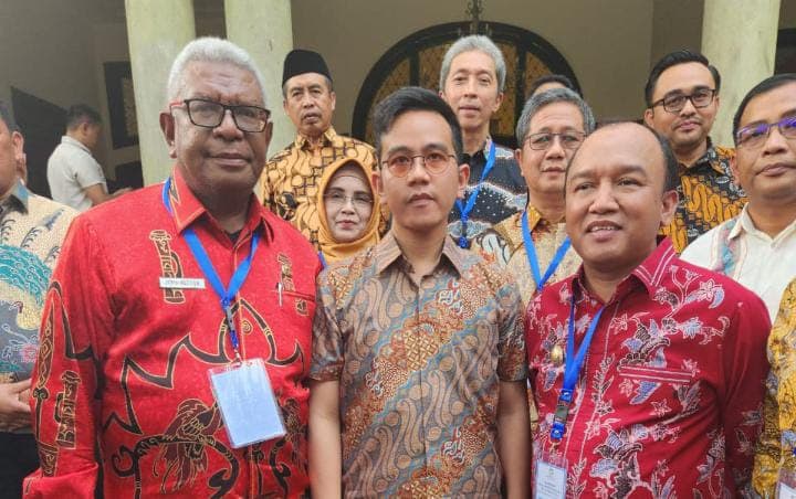 Ilustrasi berita MIMIKA: Plt Bupati Mimika Hadiri Forwakada di Solo, Bahas Isu Politik 2024, Kemiskinan, Pengangguran dan Stunting