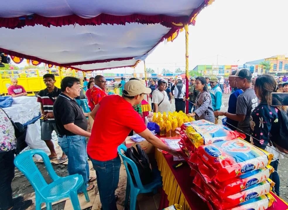 Ilustrasi berita MIMIKA: Pedang Bermata Dua Pasar Murah, Masyarakat Diuntungkan Pedagang Sepi Pembeli, Begini Tanggapan Disperindag Mimika