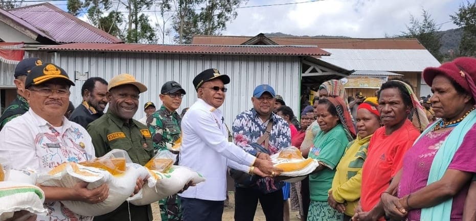 Ilustrasi berita MIMIKA: Cegah Konflik Kwamki Narama Terulang, Bupati Puncak Larang Pria Dewasa ke Timika