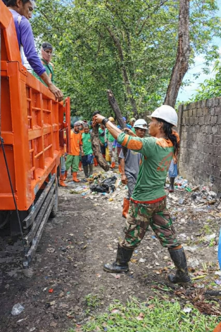 Ilustrasi berita MIMIKA: Kewalahan Tangani 95 Ton Sampah Perhari, DLH Mimika Usulkan Penambahan Tiga Unit Armada Pengangkut
