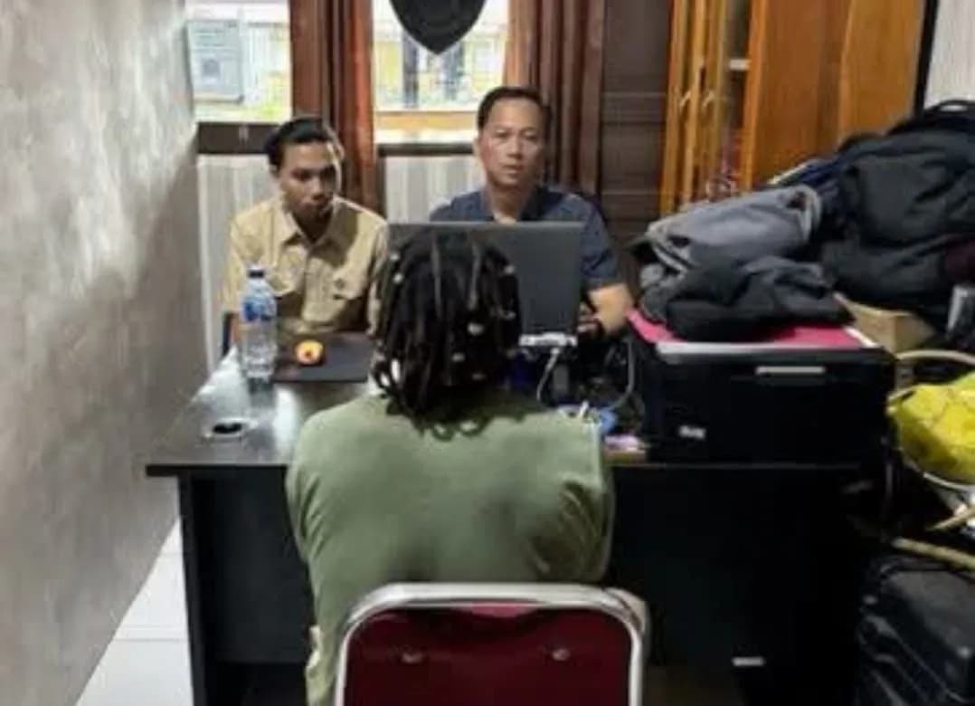 Ilustrasi berita Mimika: Sebarkan Hoaks Karhutla di Papua, Bior Telenggen Diamankan Satgas Damai Cartenz di Timika
