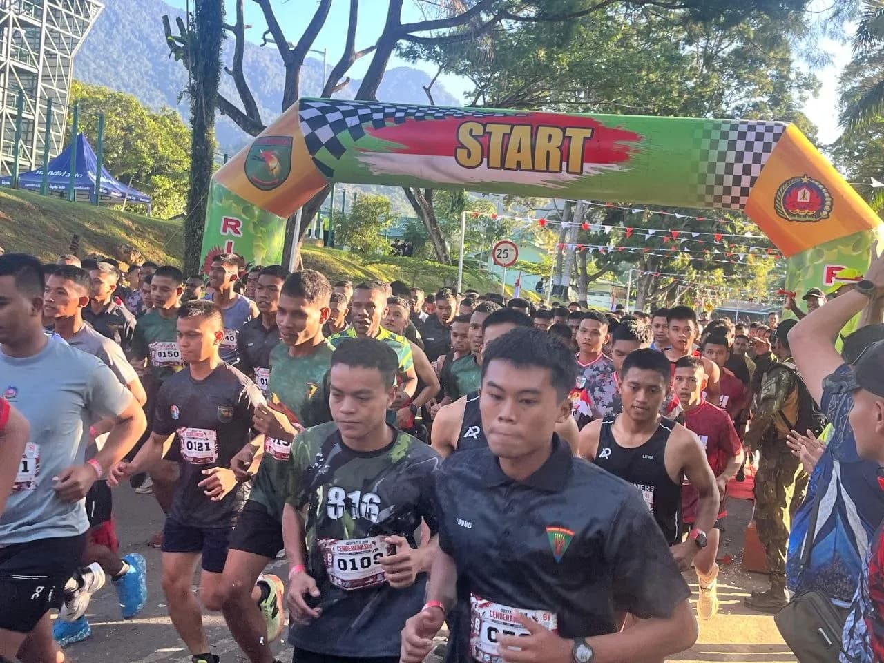 Ilustrasi berita JAYAPURA: Meriahkan HUT Ke-81 RI, 960 Peserta Ikuti Obstacle Run 8K di Rindam XVII/Cenderawasih
