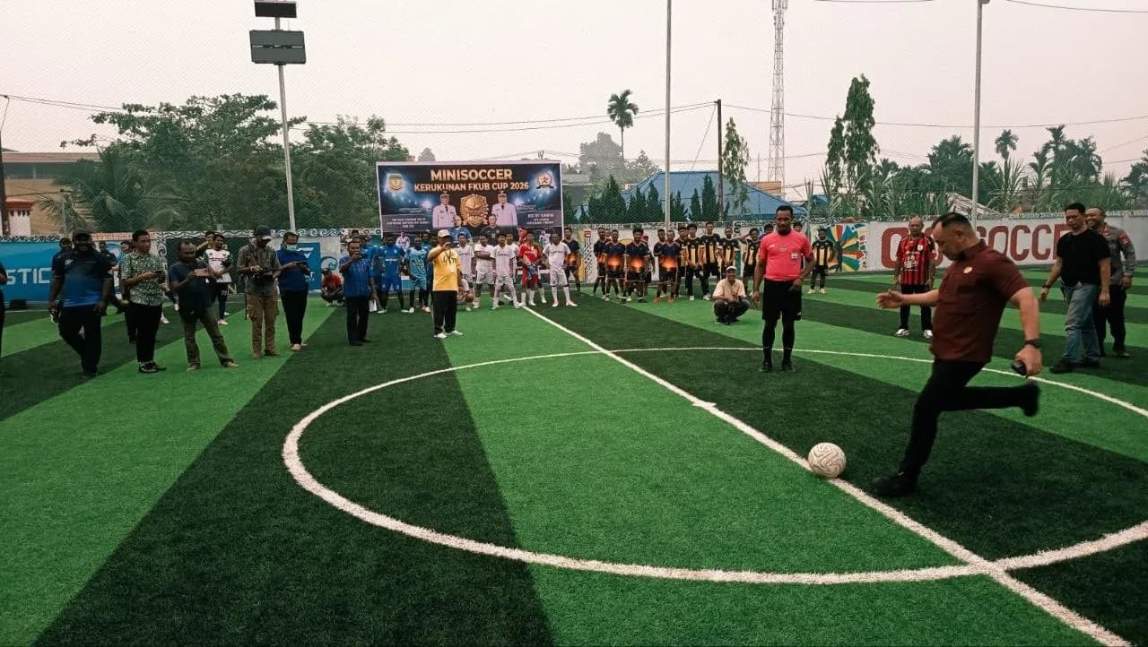 Ilustrasi berita Mimika: Tanamkan Toleransi Lewat Olahraga, FKUB Mimika Gelar Mini Soccer Kerukunan