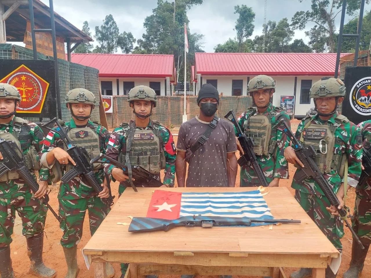 Ilustrasi berita Pendidikan: Demi Masa Depan Anak, Anggota TPNPB-OPM Serahkan Senjata Rakitan dan Pilih Hidup Damai