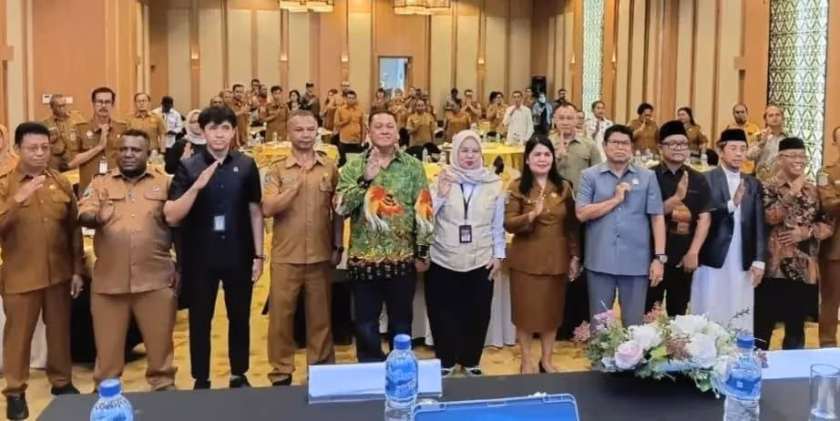 Ilustrasi berita Mimika: Perda Nomor 7 Tahun 2025 Jadi Kunci Warga Mimika Lebih Mudah Urus Dokumen Kependudukan