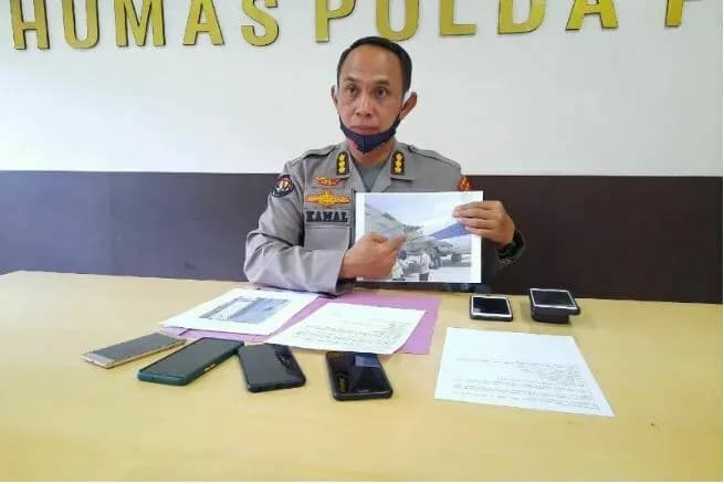 Ilustrasi berita pinpost: Pesawat Trigana Air Alami Kecelakaan di Wamena
