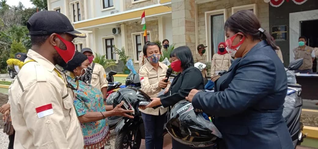 Ilustrasi berita MIMIKA: Dispertanbun Mimika Gelontor Rp 300 Juta Beli 10 Unit Sepeda Motor, Bantuan Itu Diterima
