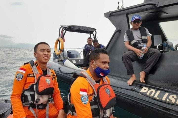 Ilustrasi berita Papua: Aktivis Kemerdekaan Papua - Filep Karma Terbawa Arus Laut, Ditemukan di Perbatasan PNG Dalam Keadaan…