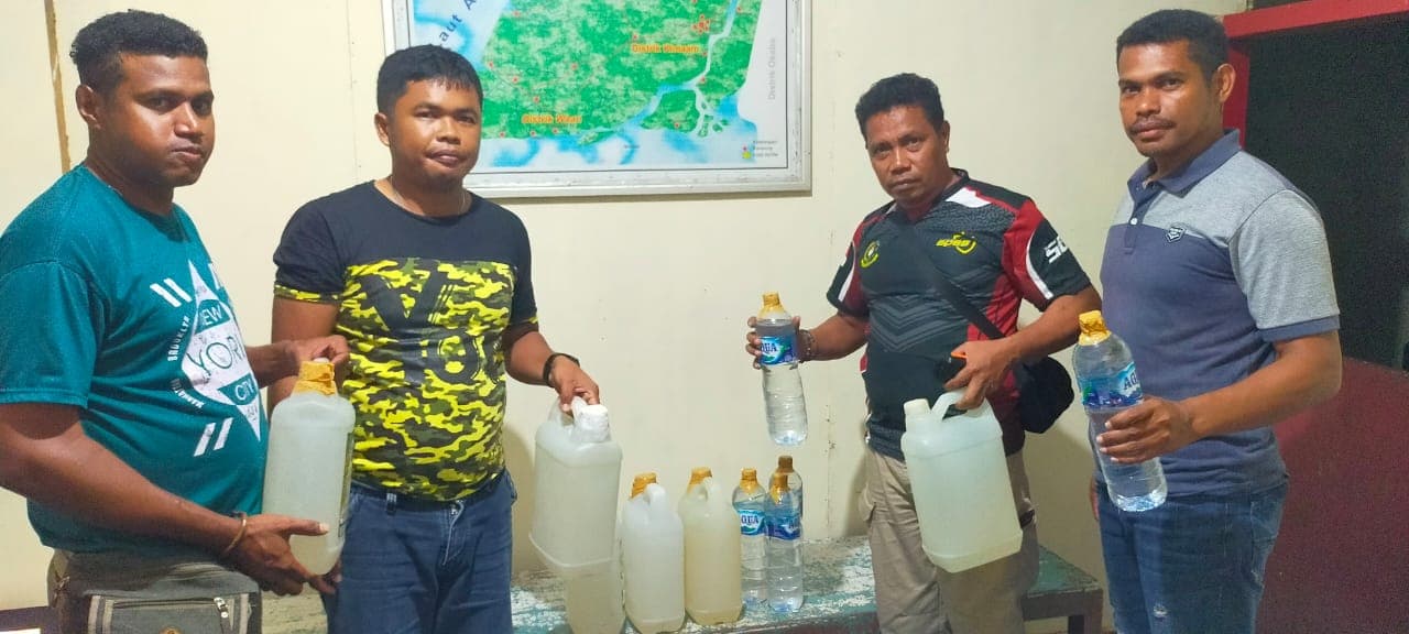 Ilustrasi berita PAPUA: Sewa Kamar ABK, Dua Wanita Penumpang KM Sabuk 53 Dicurigai Pelaku Penyelundup Miras Ilegal