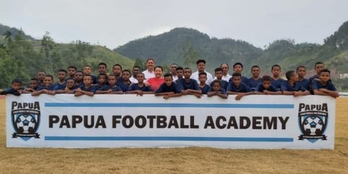 Ilustrasi berita Mimika: Papua Football Academy, Wujud Peran Serta PT Freeport Indonesia dalam Pengembangan Olahraga Sepakbola di Tanah Air, Ini Kata Legenda Timnas….