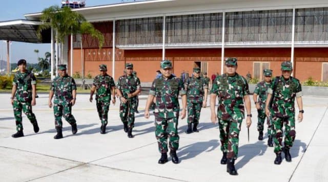 Ilustrasi berita Papua: Panglima TNI Evaluasi Operasi SAR Pilot Susi Air di Papua