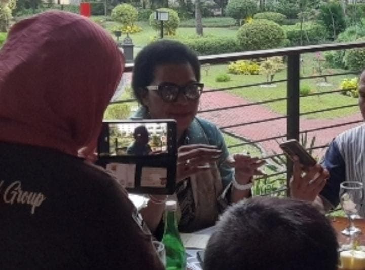 Ilustrasi berita Papua: Karir di Ujung Tanduk, Mantan Istri John Wempi Wetipo Lapor ke Bareskrim Mabes Polri Terkait Pemalsuan Tandatangan