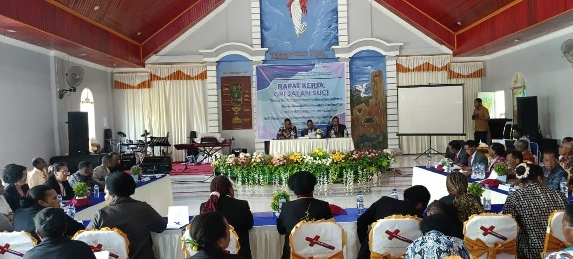 Ilustrasi berita Mimika: Gallery Foto GPI Jalan Suci Gelar Rapat Kerja Tahunan
