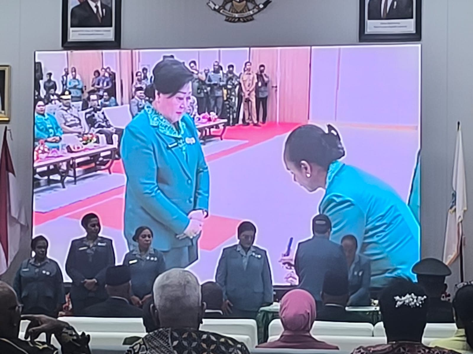 Ilustrasi berita Mimika: Resmi Jabat Ketua TP PKK, Suzy Rettob Siap Dukung Program 100 Hari Bupati dan Wakil Bupati Mimika
