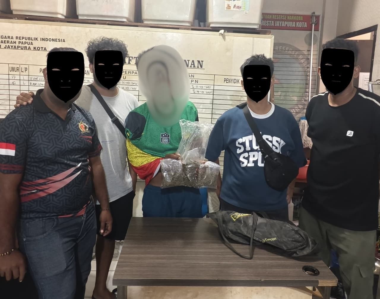 Ilustrasi berita Opini: Seorang Pemuda di Jayapura Jadikan Ganja Sebagai Mata Pencaharian
