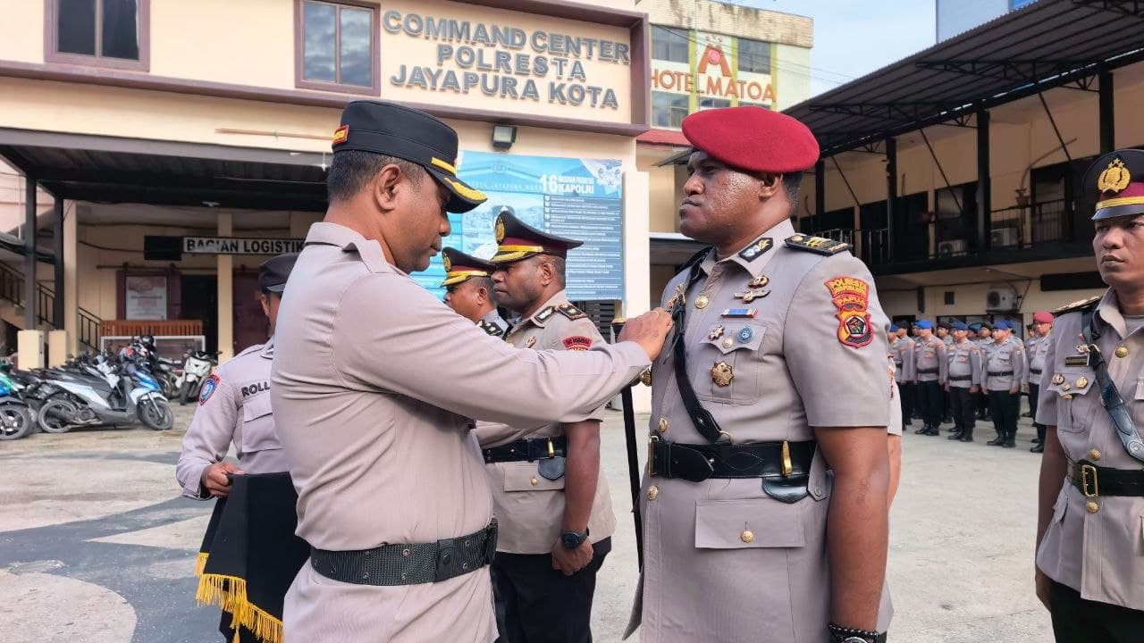 Ilustrasi berita Opini: Lima Pejabat Utama di Polresta Jayapura Kota Diganti, Kapolresta Minta Segera Menyesuaikan Diri