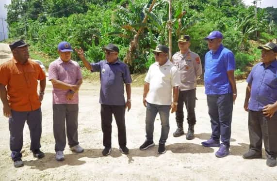 Ilustrasi berita JAYAPURA: Bupati dan Wakil Bupati Jayapura Tinjau Pembangunan Jalan Demta – Muaif