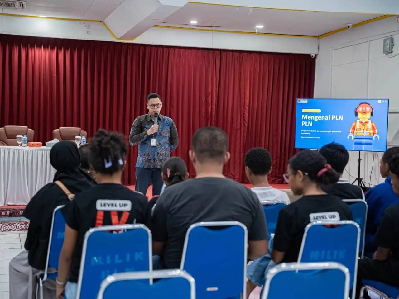Ilustrasi berita JAYAPURA: Tingkatkan Literasi Kelistrikan, PLN Edukasi Siswa Level Up Learning Center Jayapura