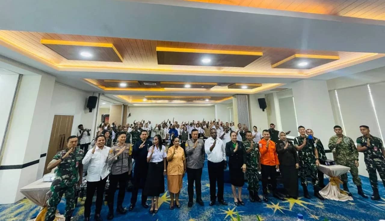 BPBD Mimika menggelar rapat koordinasi verifikasi kebutuhan logistik dan peralatan penanggulangan bencana se-Tanah Papua di Timika, Rabu (23/9/2026).