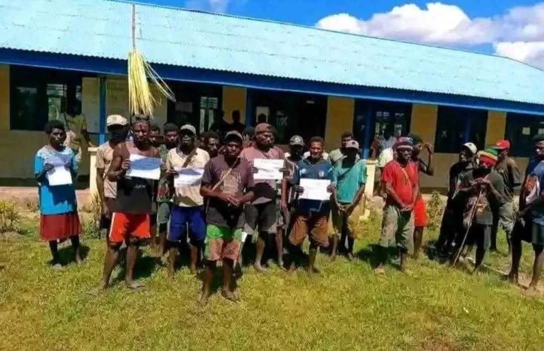 Ilustrasi berita Papua: 66 Lulusan SD YPPK Kalwa Belum Terima Ijazah, Orang Tua Minta Pemkab Merauke Segera Bertindak
