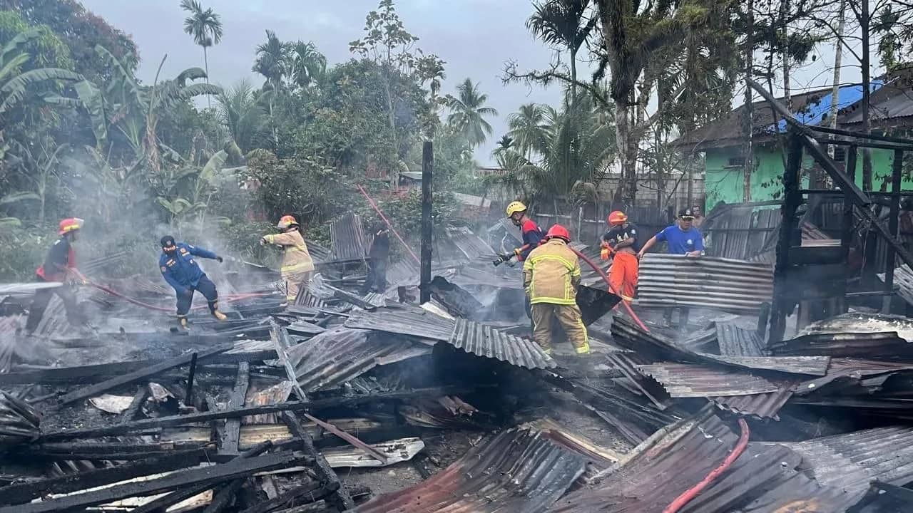 Ilustrasi berita Mimika: Rumah Warga di Koperapoka Timika Terbakar, Lima Armada Pemadam Dikerahkan