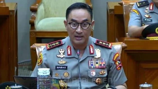 Rapat Paripurna DPR RI menyetujui Komjen Pol Suyudi Ario Seto sebagai Kapolri menggantikan Jenderal Pol Listyo Sigit Prabowo, Kamis (1/10/2026).