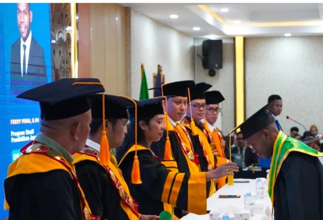 Upacara Sidang Senat Terbuka Wisuda ke-VI Program Sarjana Tahun Akademik 2025/2026 STKIP Hermon Timika