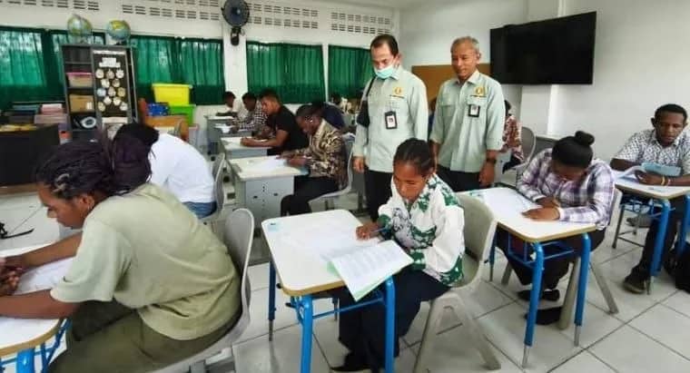 Ilustrasi berita YPMAK: 15 Putra-Putri Amungme dan Kamoro yang Lolos Beasiswa YPMAK ke UPN Veteran Yogyakarta Segera Diumumkan