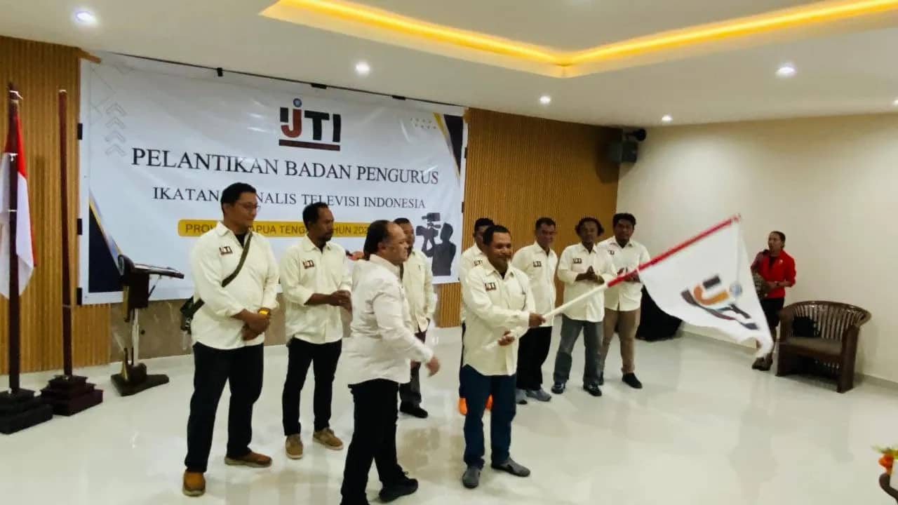 Ilustrasi berita Mimika: Desius Termas Resmi Pimpin IJTI Papua Tengah Periode 2026–2030, Siap Perkuat Profesionalisme Jurnalis Televisi